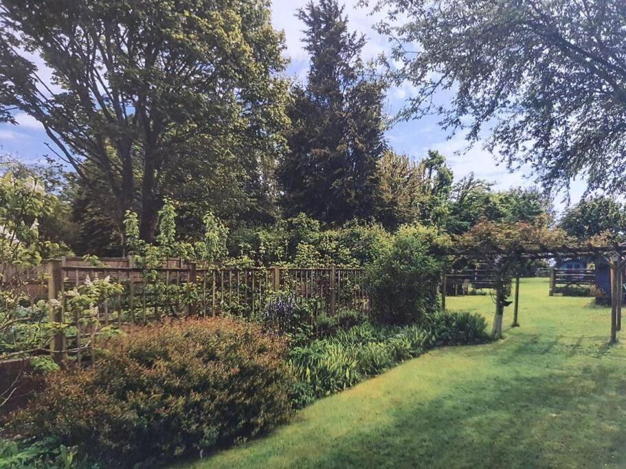 Nature Charm & Fruit Delights, Multi-Generation Celebratory Home -Try, Relax, Repeat - Sellindge Ashford  Luaran gambar
